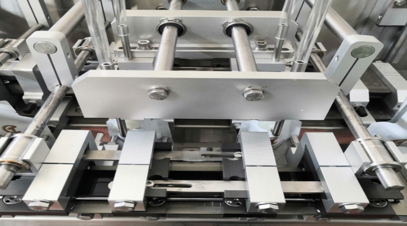 가방 개봉 성공률을 보장하기 위해 보조 가방 개봉 디자인을 맞춤화하세요辅助开袋，确保开袋成功率